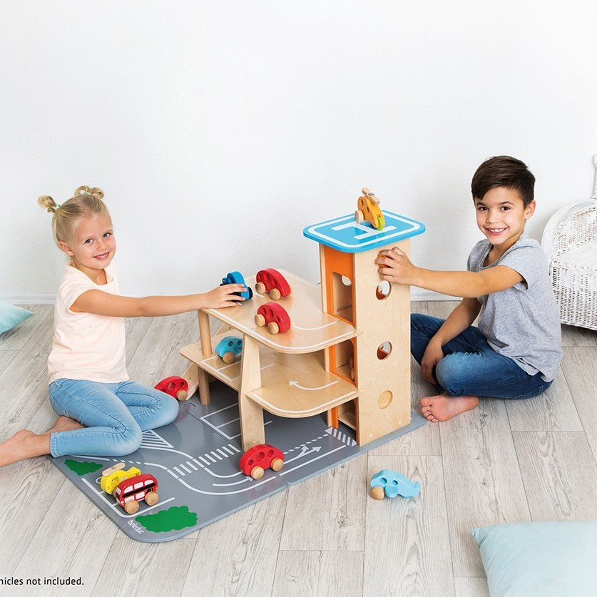 Beleduc Large Wooden Car Park & Garage Set - image 13