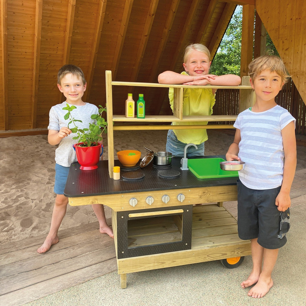 Outdoor Mobile Mud Kitchen - image 7