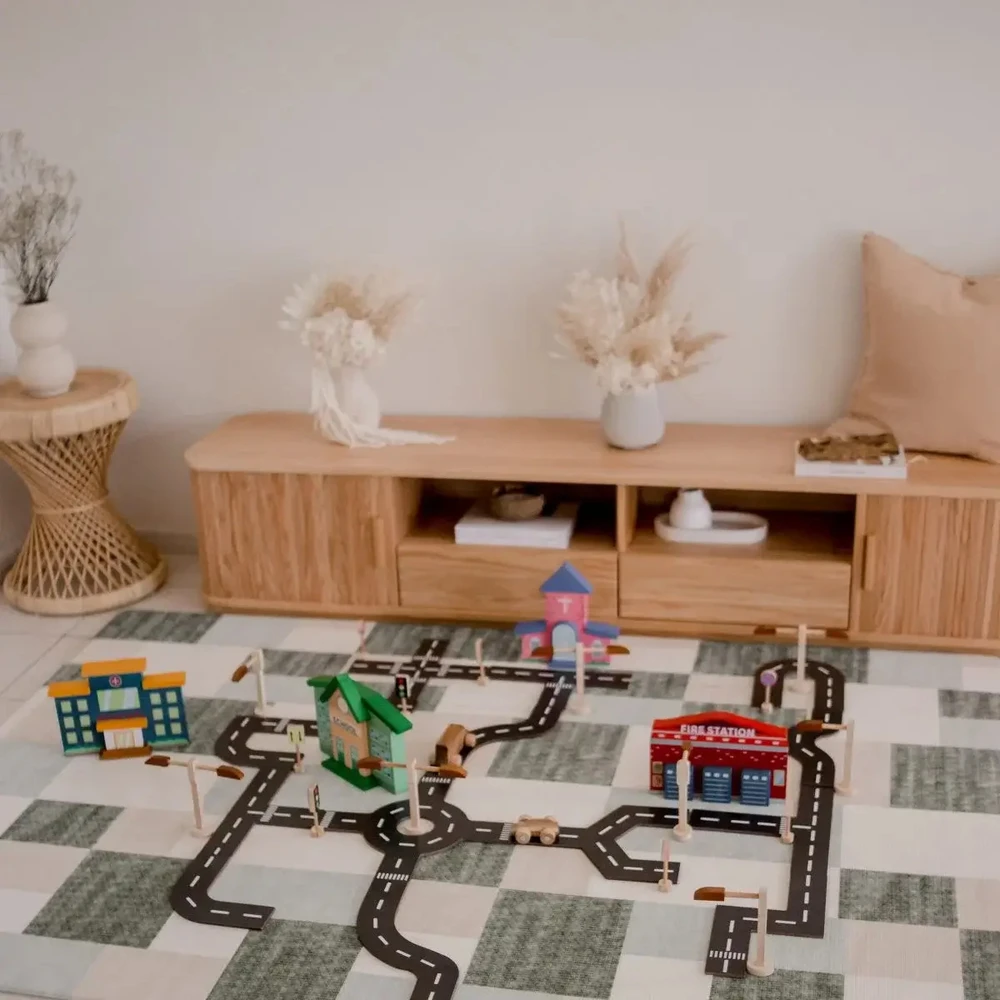 road play set