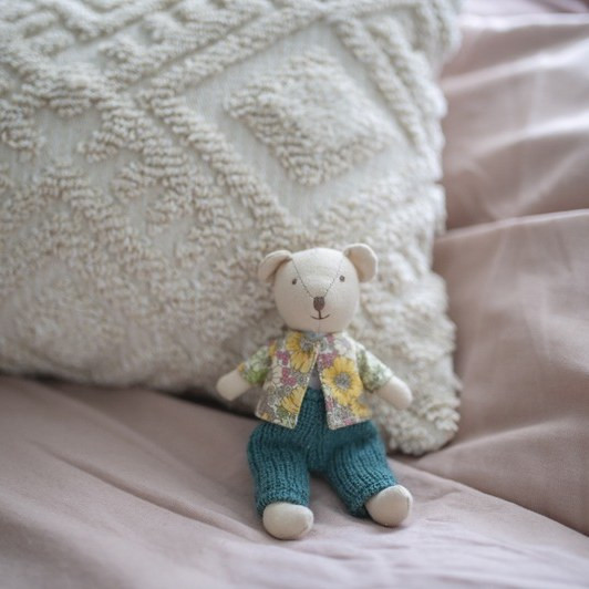 Great Pretenders Bobbie the Bear - image 5