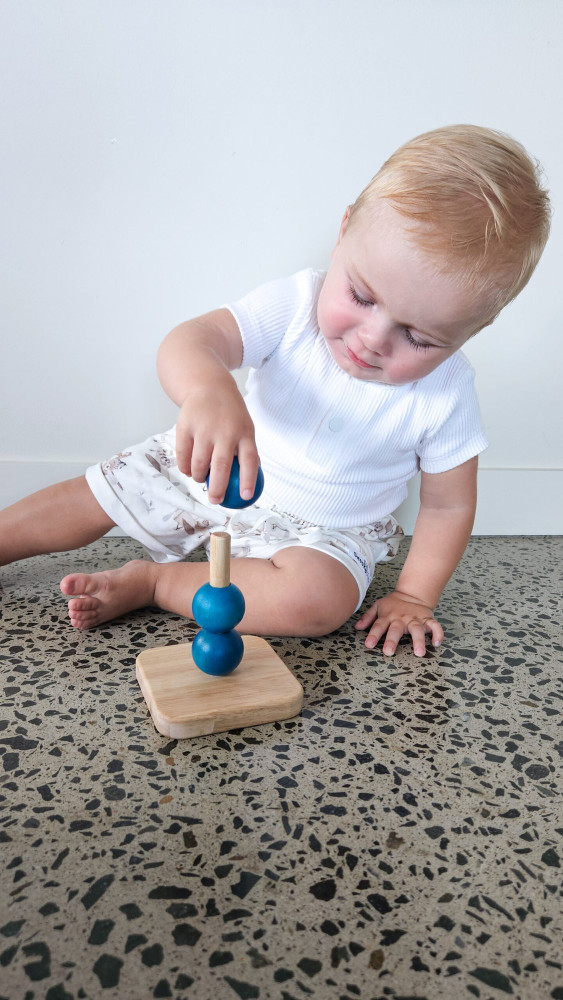 Qtoys Montessori Spheres on Dowel - image 2