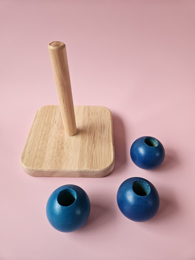 Qtoys Montessori Spheres on Dowel - image 4