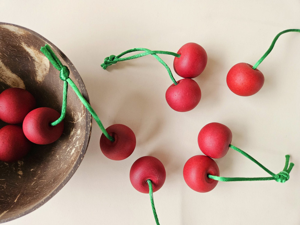 Qtoys Pretend Play Wooden Cherries with Coconut Bowl