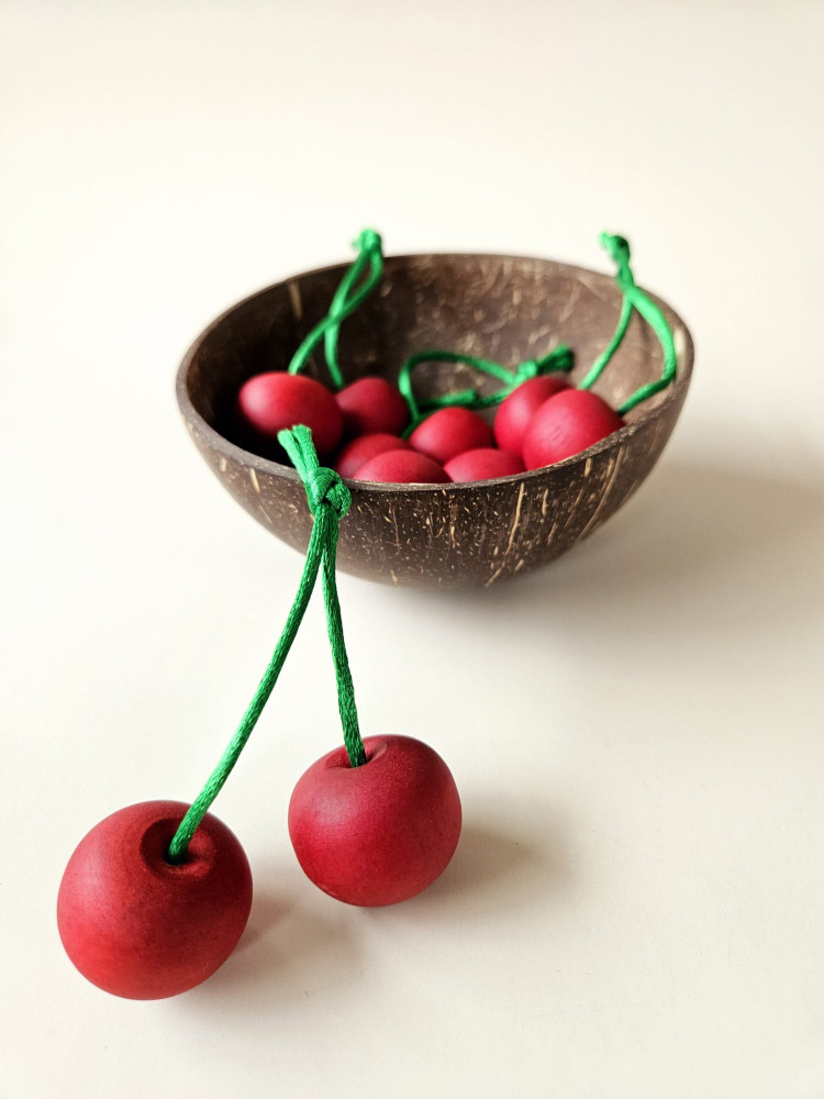 Qtoys Pretend Play Wooden Cherries with Coconut Bowl - image 4