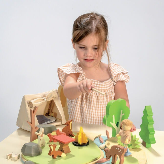 Tenderleaf Wildlife Camping Playset - image 6