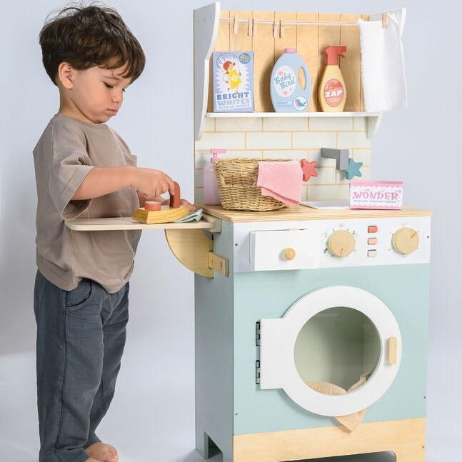 Tenderleaf Pretend Play Large Laundrette with Washing Machine - image 4
