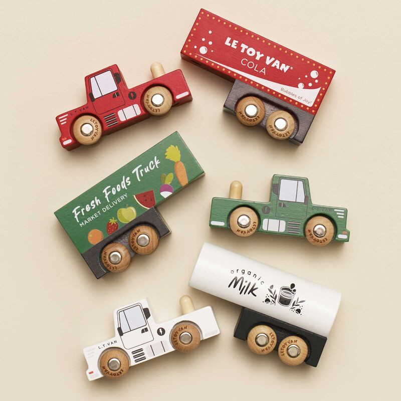 Wooden Food Delivery Truck Set