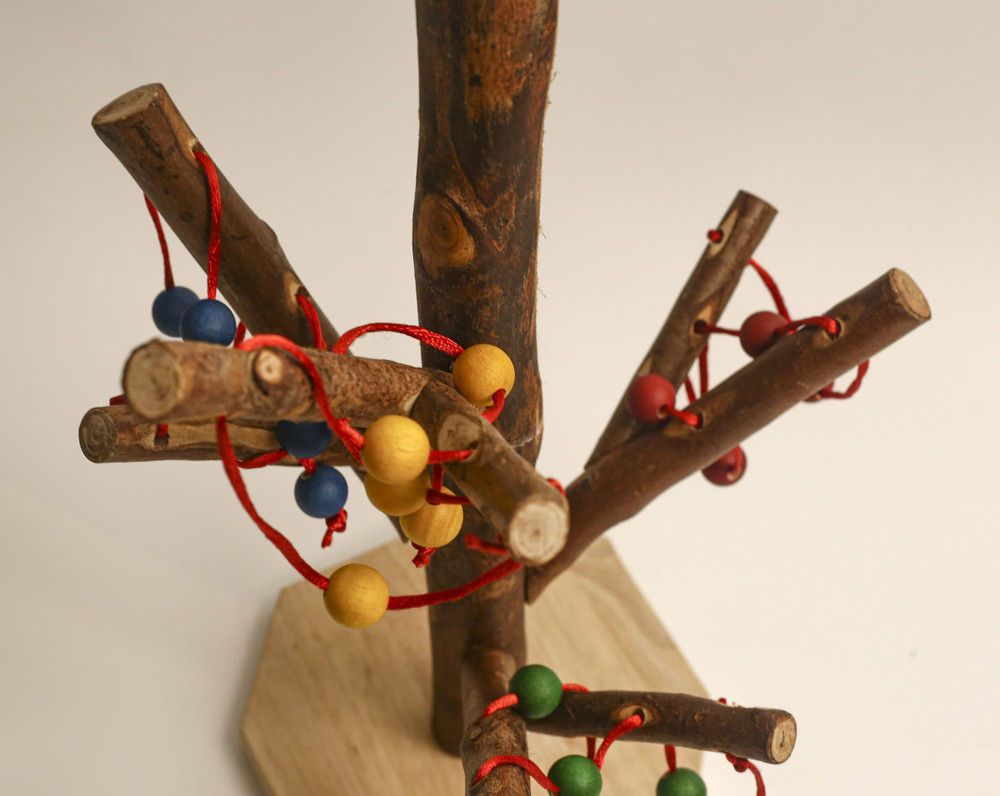 Qtoys Reggio Emilia Threading Tree 3