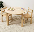 qtoys medium round natural wooden table with standard chairs