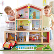 kids playing with mansion