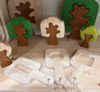 Qtoys Wooden Viewfinder Set of 3 – Nature & Sensory Exploration Framing Toys