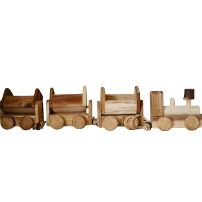 qtoys wooden train