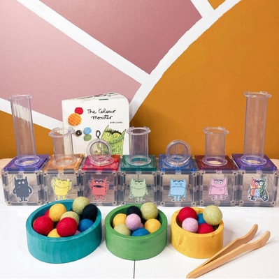 qtoys coloured nesting and stacking bowls in play set up