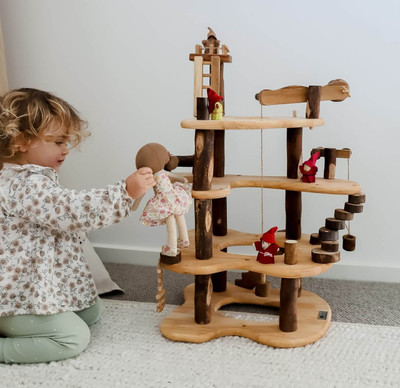 qtoys treehouse