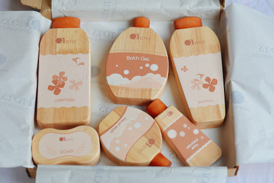qtoys wooden pretend play spa and pamper set 2