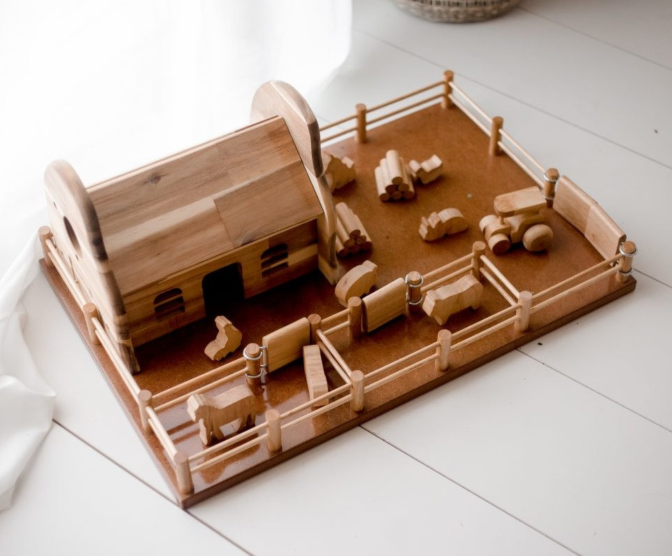 natural wooden farm set