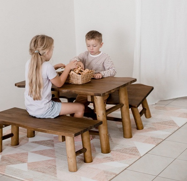 Qtoys Tree Top table and bench set small with children playing Qtoys Tree Top table and bench set small with children playing