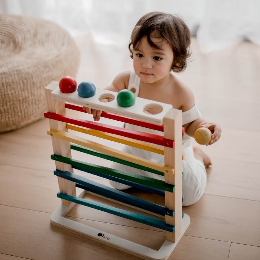 qtoys track a ball rack qtoys track a ball rack
