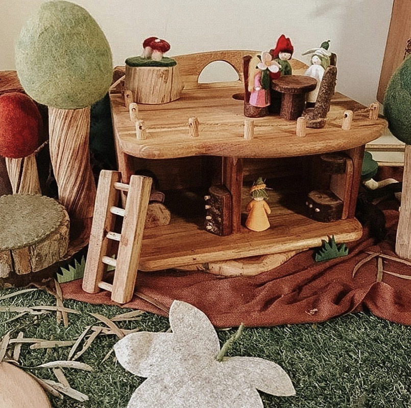 qtoys gnome mini eco dollhouse set up