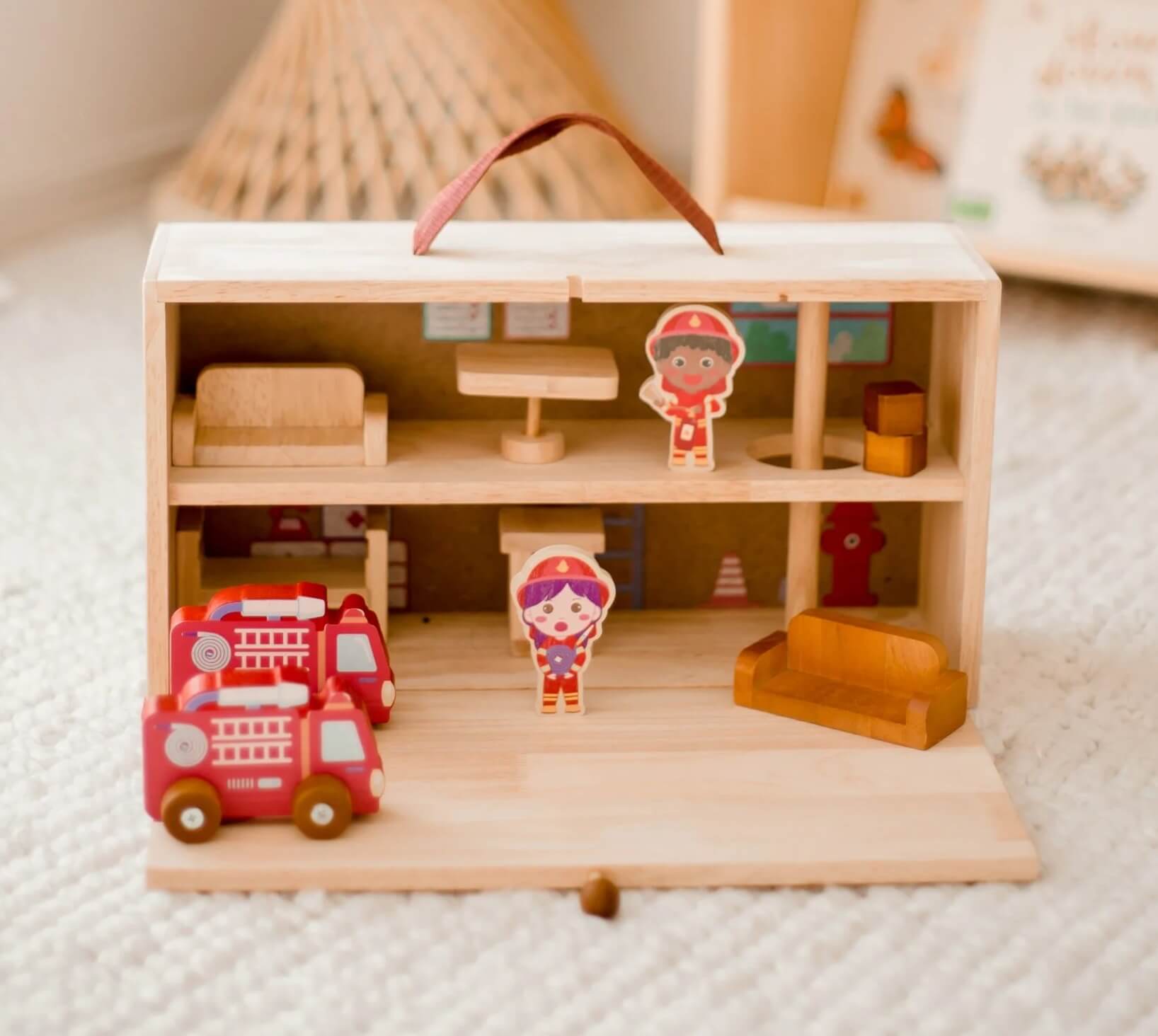 qtoys portable wooden fire station set qtoys portable wooden fire station set