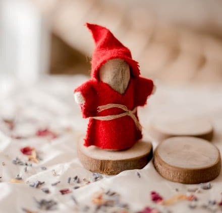 Qtoys Wooden Gnome