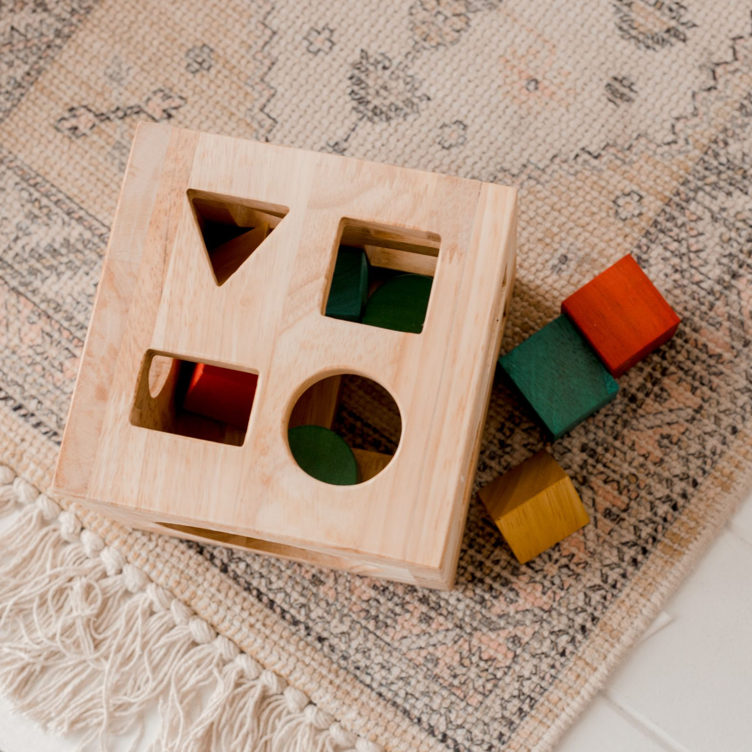 Qtoys Shape Sorter Box