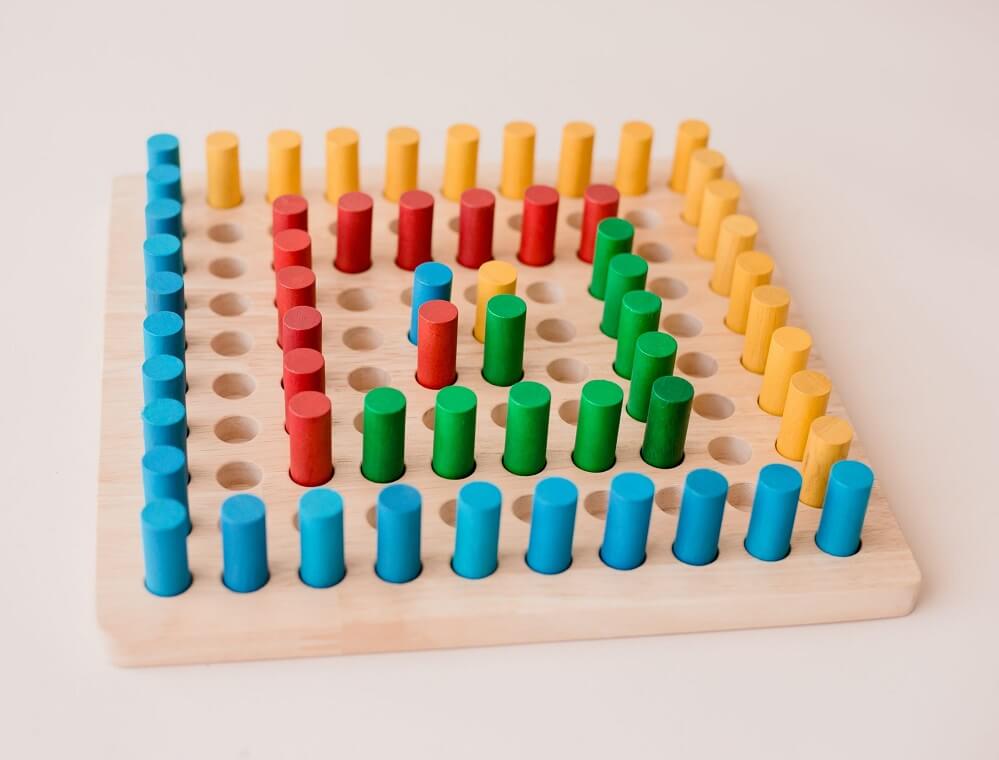 Qtoys Wooden Peg Board 2 Qtoys Wooden Peg Board 2