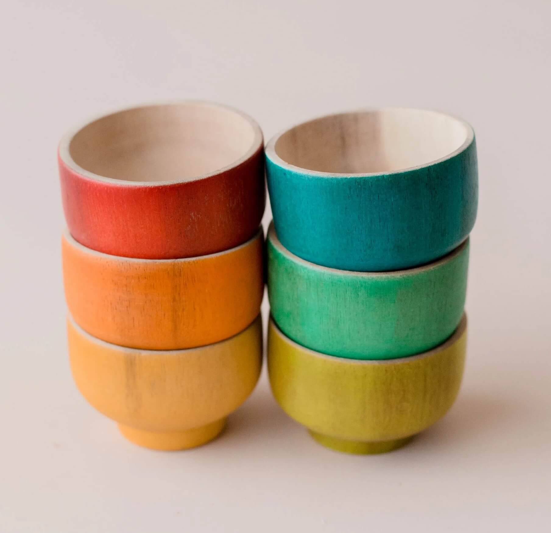 qtoys coloured sorting bowls