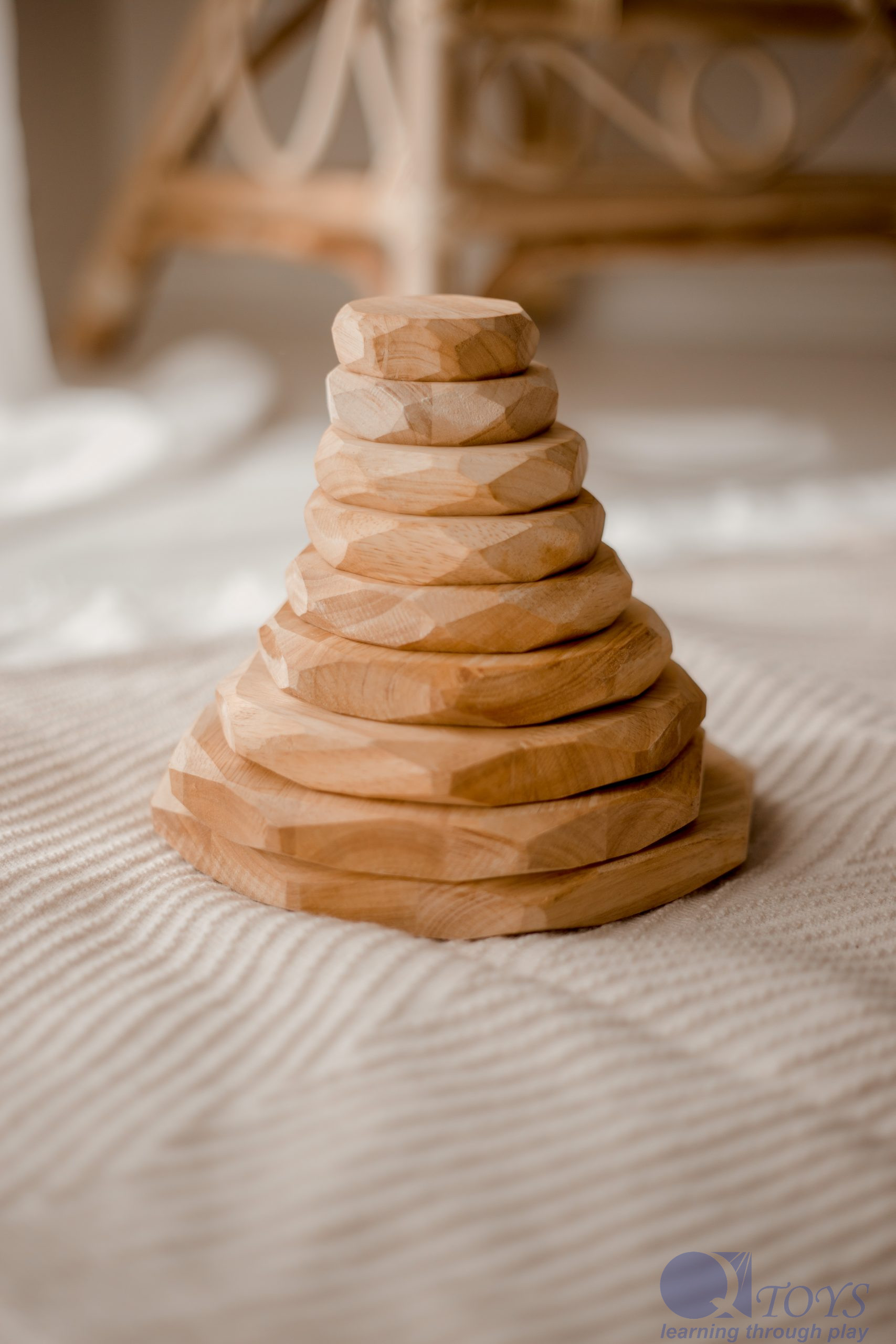 Qtoys Natural Wooden Stacking Stones