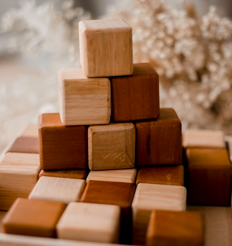 qtoys natural two toned block set