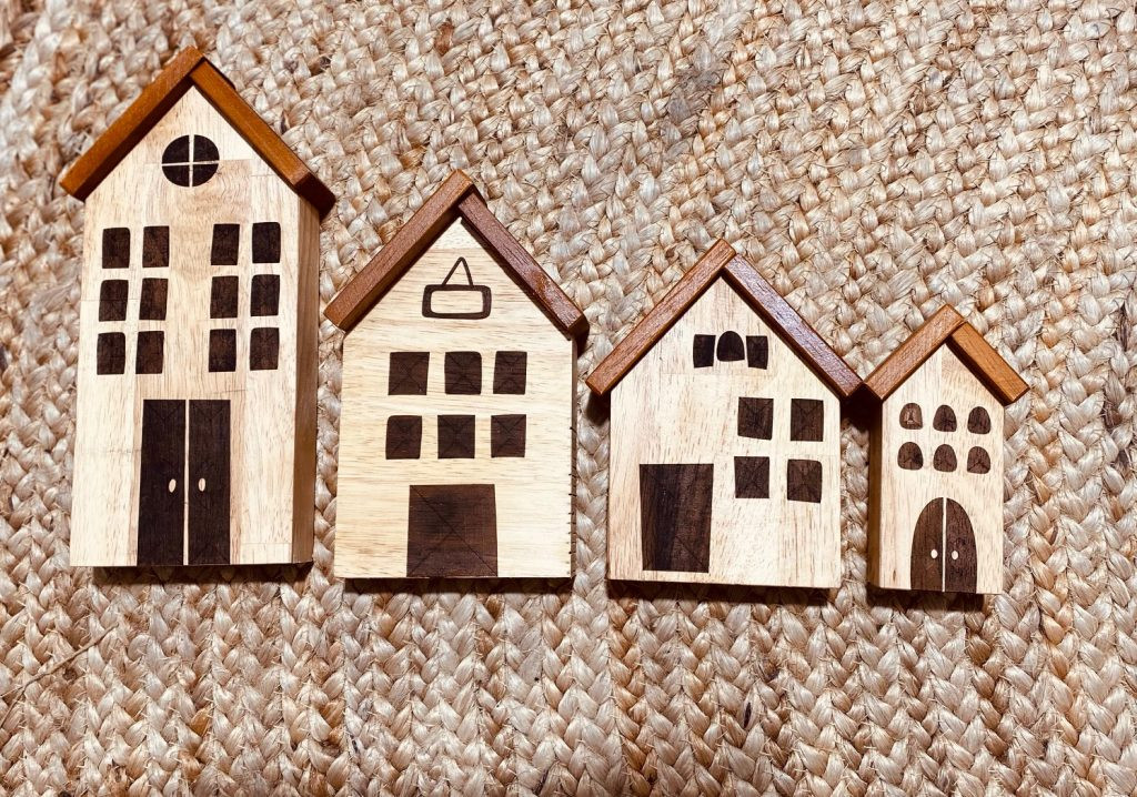 Natural play house  arranged by size