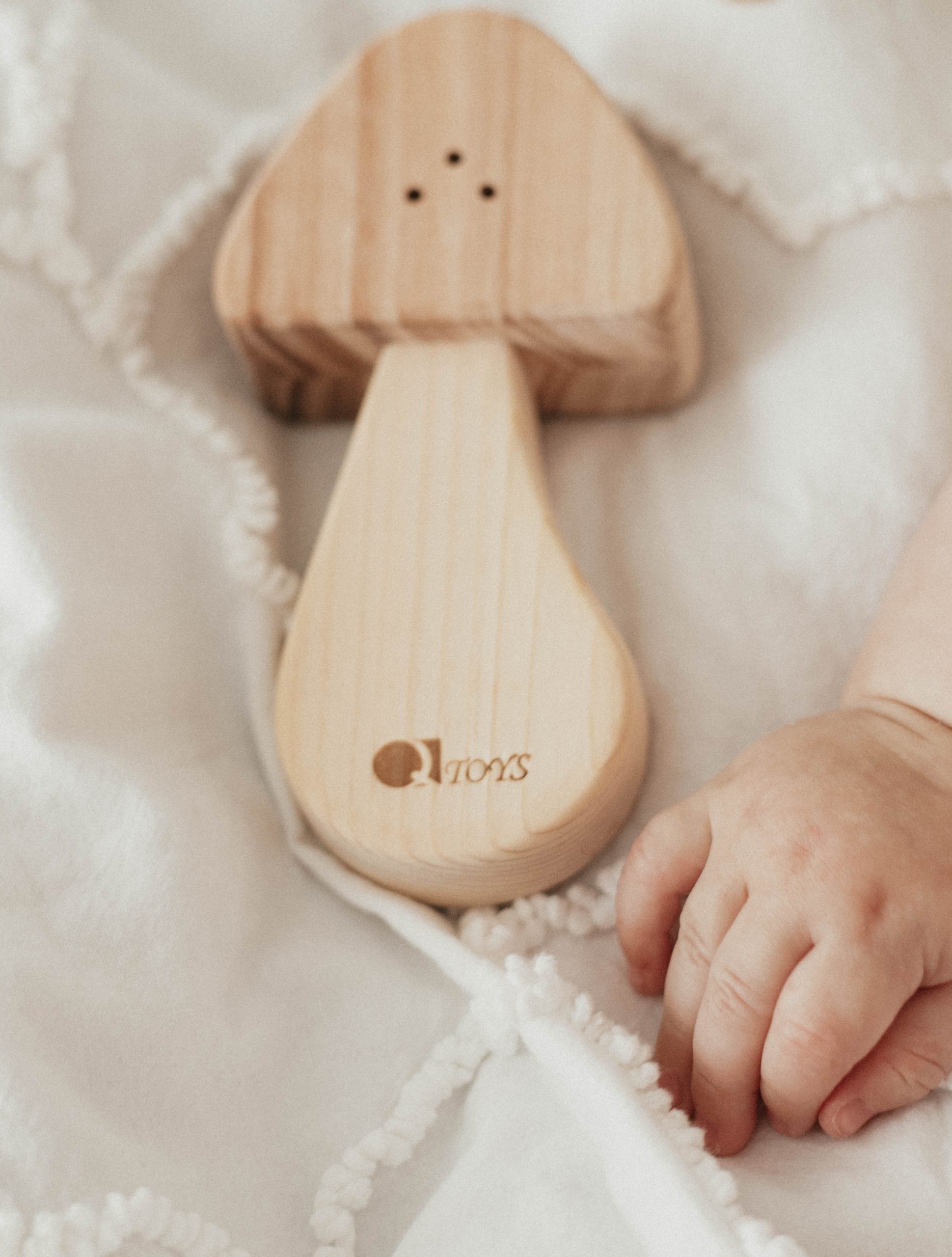 Qtoys Mushroom Rattle size