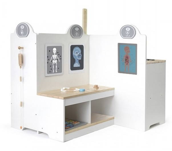 Featuring a simple, yet epic set-up, this multi-functional medical facility will have kids taking on the role of nurse, doctor, administrator, and patients.