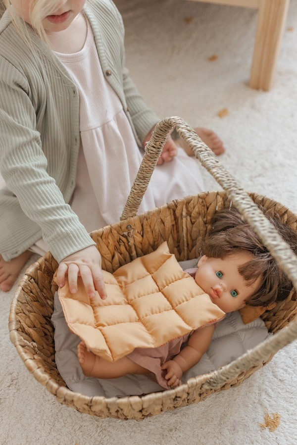 picking up Qtoys Wicker Dolls Basket