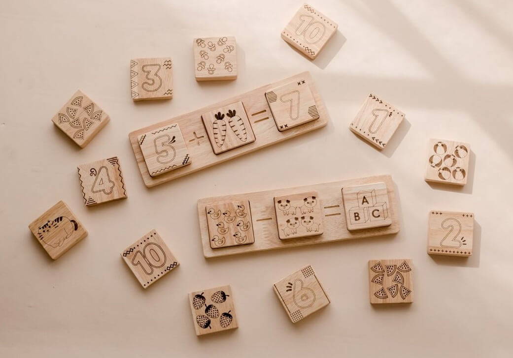 qtoys addition subtraction maths puzzle