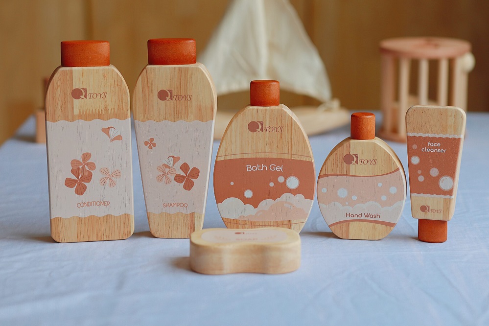 qtoys wooden pretend play spa and pamper set 3 qtoys wooden pretend play spa and pamper set 3