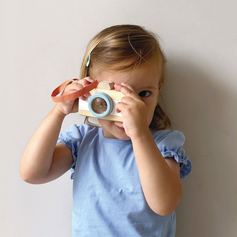 Mentari Wooden Toy Camera - image 2