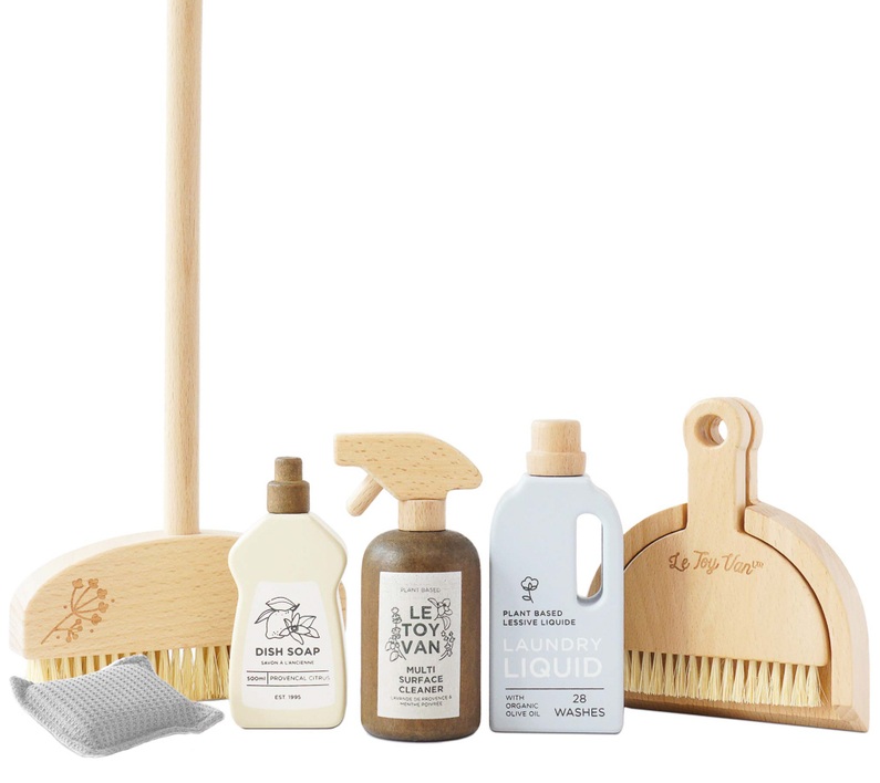 Le Toy Van Eco-friendly Cleaning Set - 7 Piece Le Toy Van Eco-friendly Cleaning Set - 7 Piece