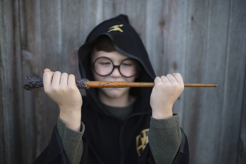 Great Pretenders Brown Wizard Wand 4 Great Pretenders Brown Wizard Wand 4