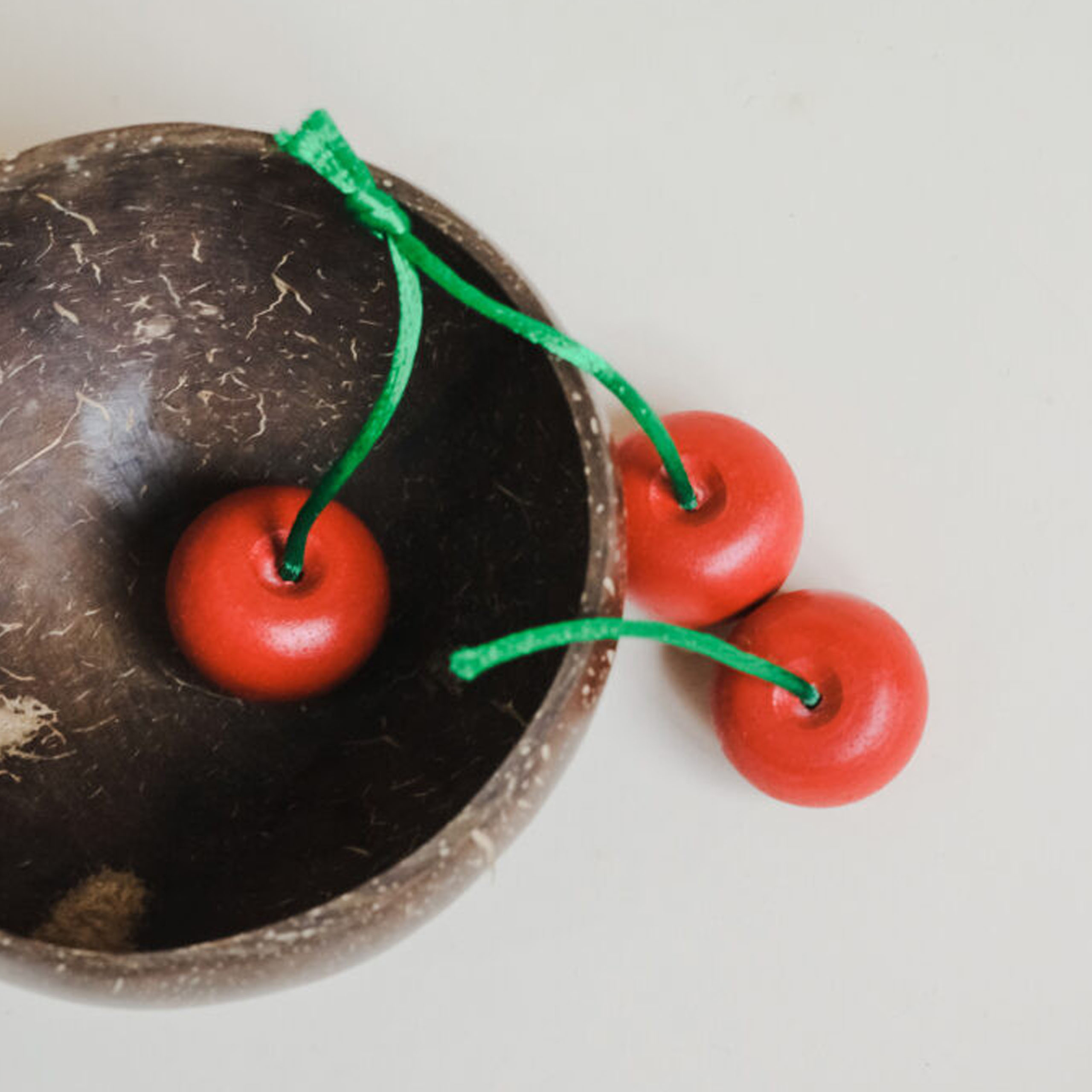 Qtoys Pretend Play Wooden Cherries with Coconut Bowl
