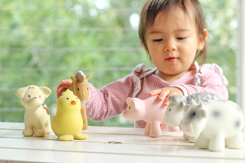 Tikiri Farm Animals Set 1 Tikiri Farm Animals Set 1