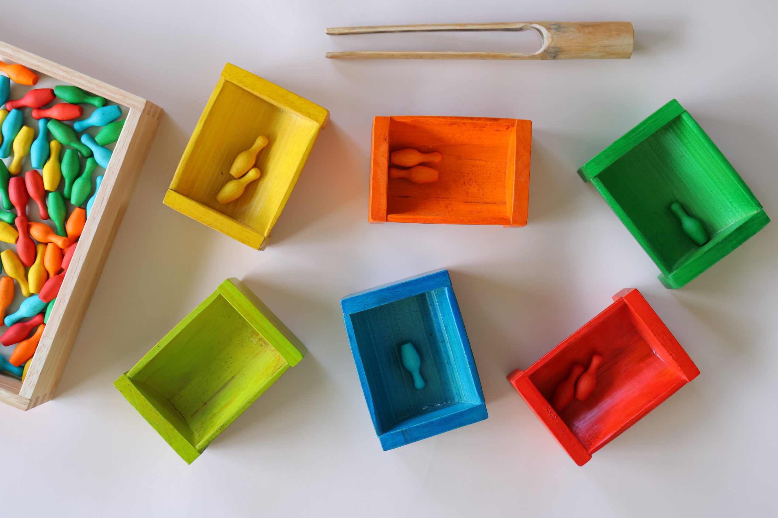 Qtoys Coloured Bamboo Sorting Containers