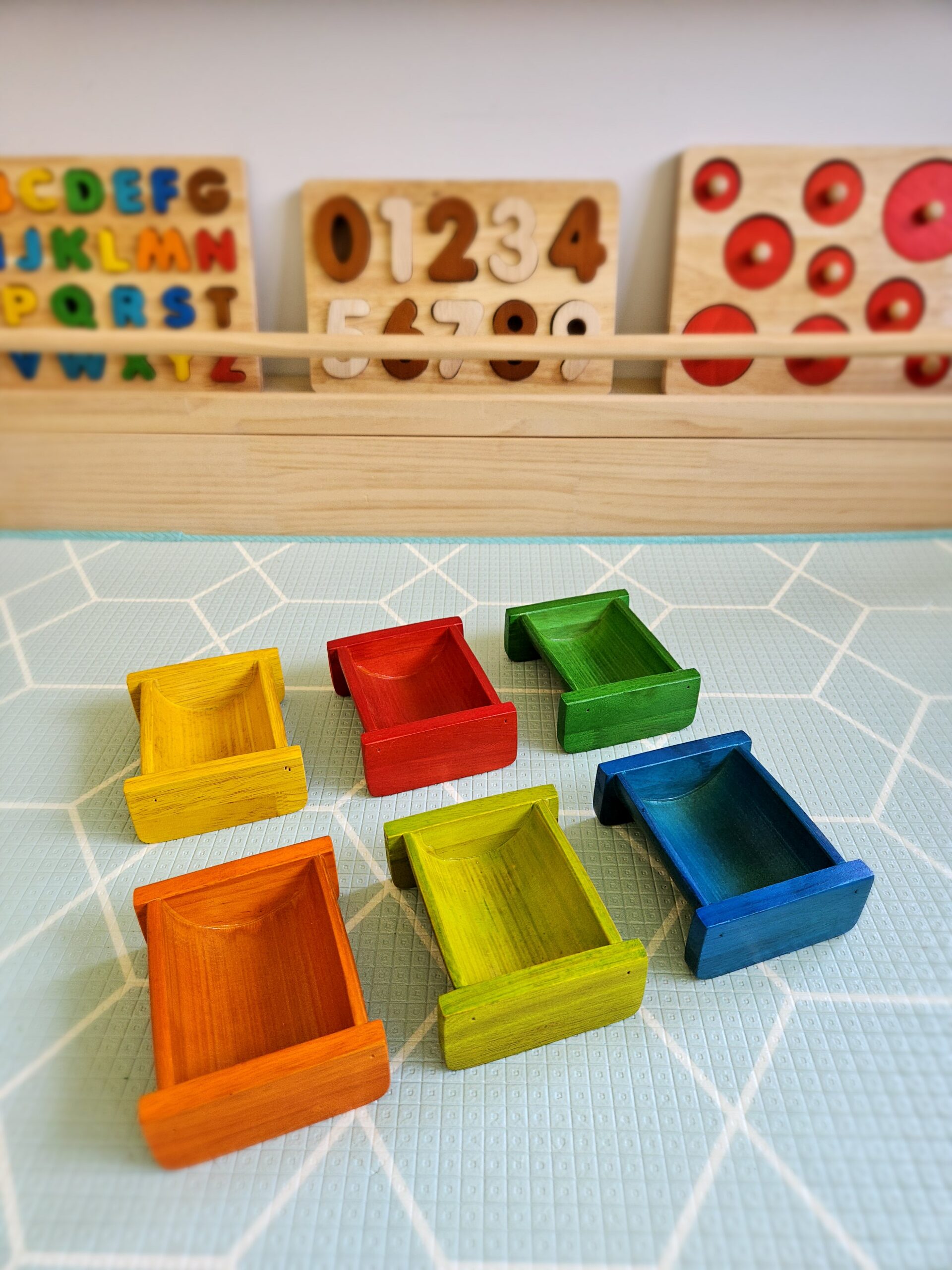 Qtoys Coloured Bamboo Sorting Containers 2