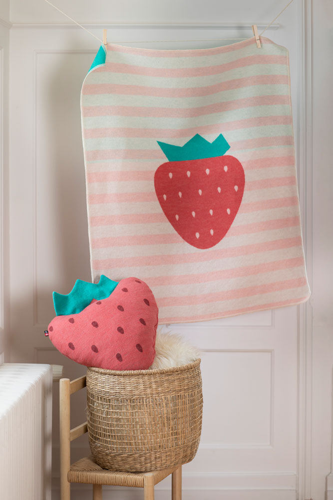 Rose Strawberry Juwel Bassinet Blanket