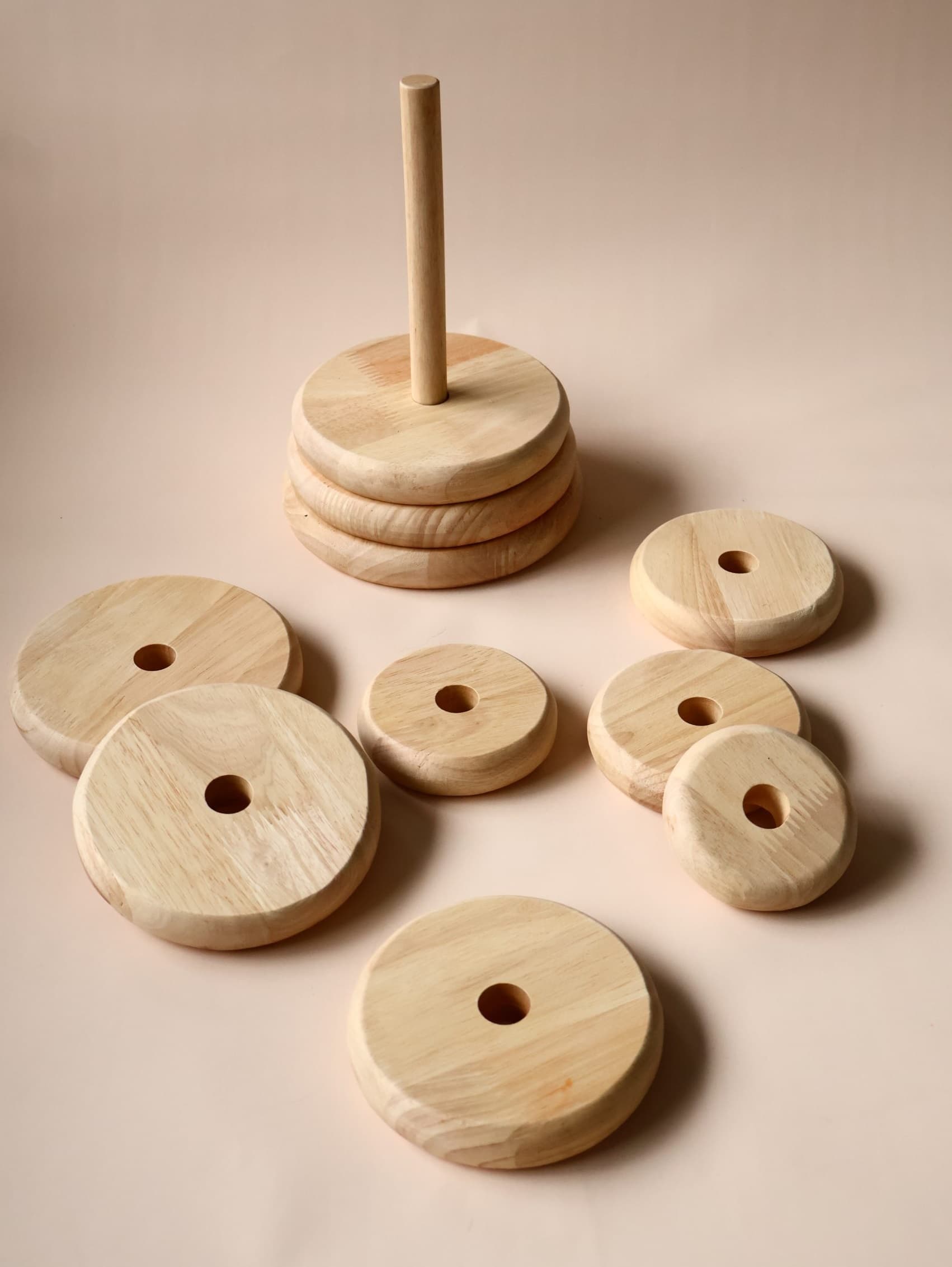 Qtoys Natural Circle Stacker 1