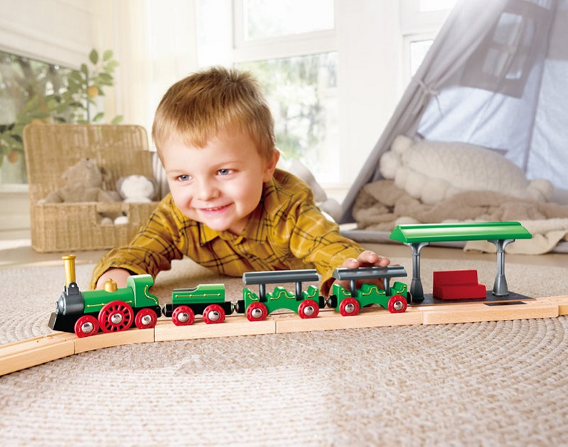 Retro Train with Foldable Chimney