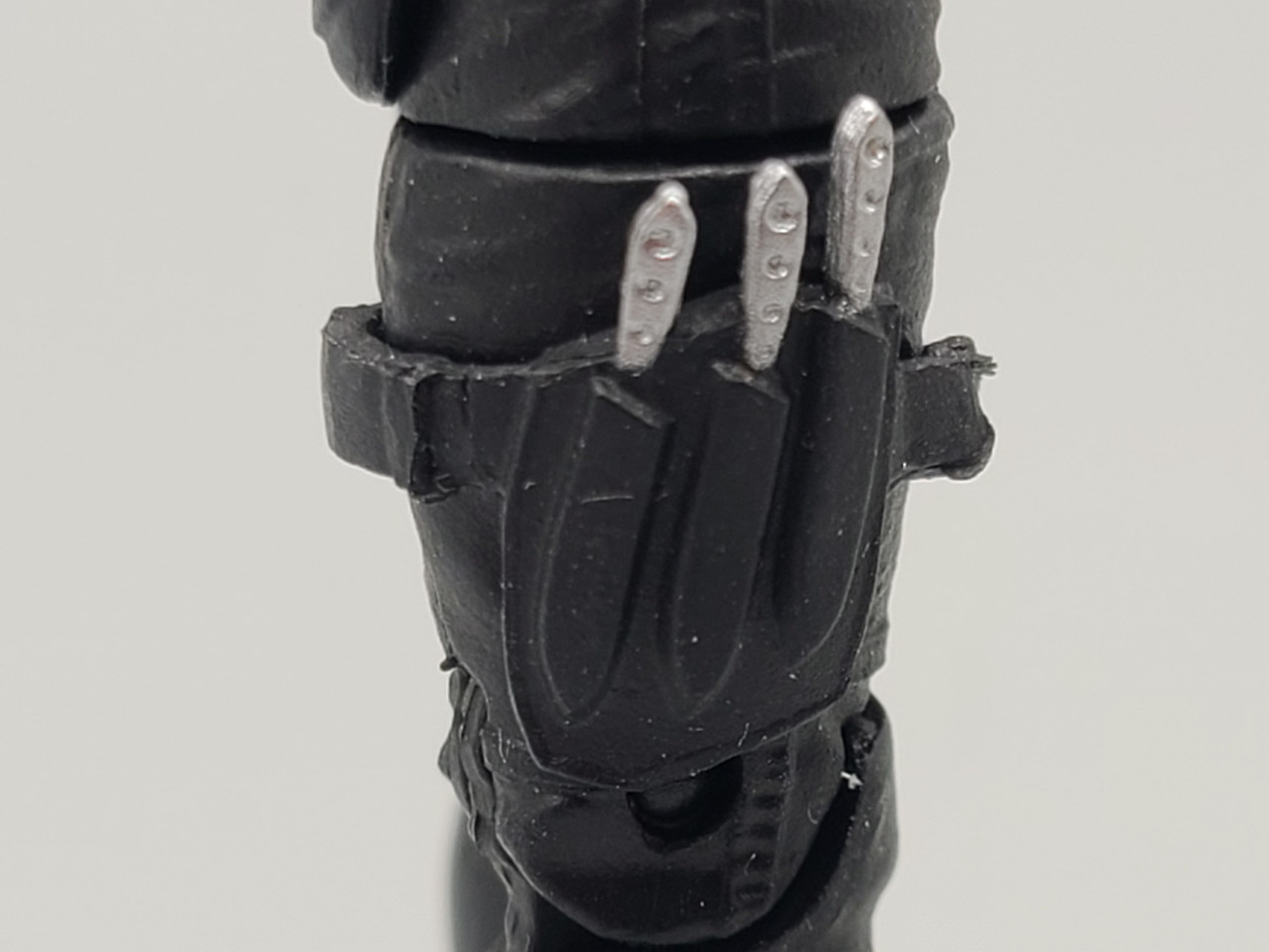 Vitruvian Armory Boss Fight Studio Vitruvian HACKS Throwing Knife Leg