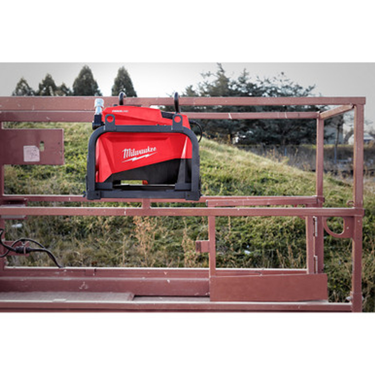 Milwaukee hydraulic pump kit on sale