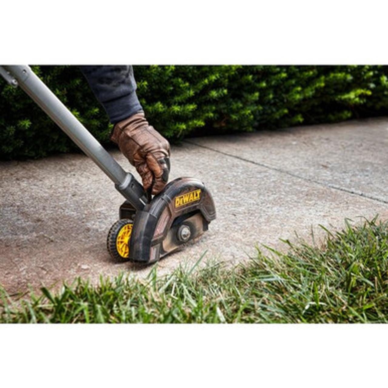 DEWALT DCED400B - 20V MAX* Brushless Cordless Edger (Tool Only