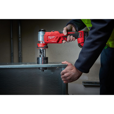 Milwaukee 2677-21 M18 FORCE LOGIC 6T Knockout Tool Kit